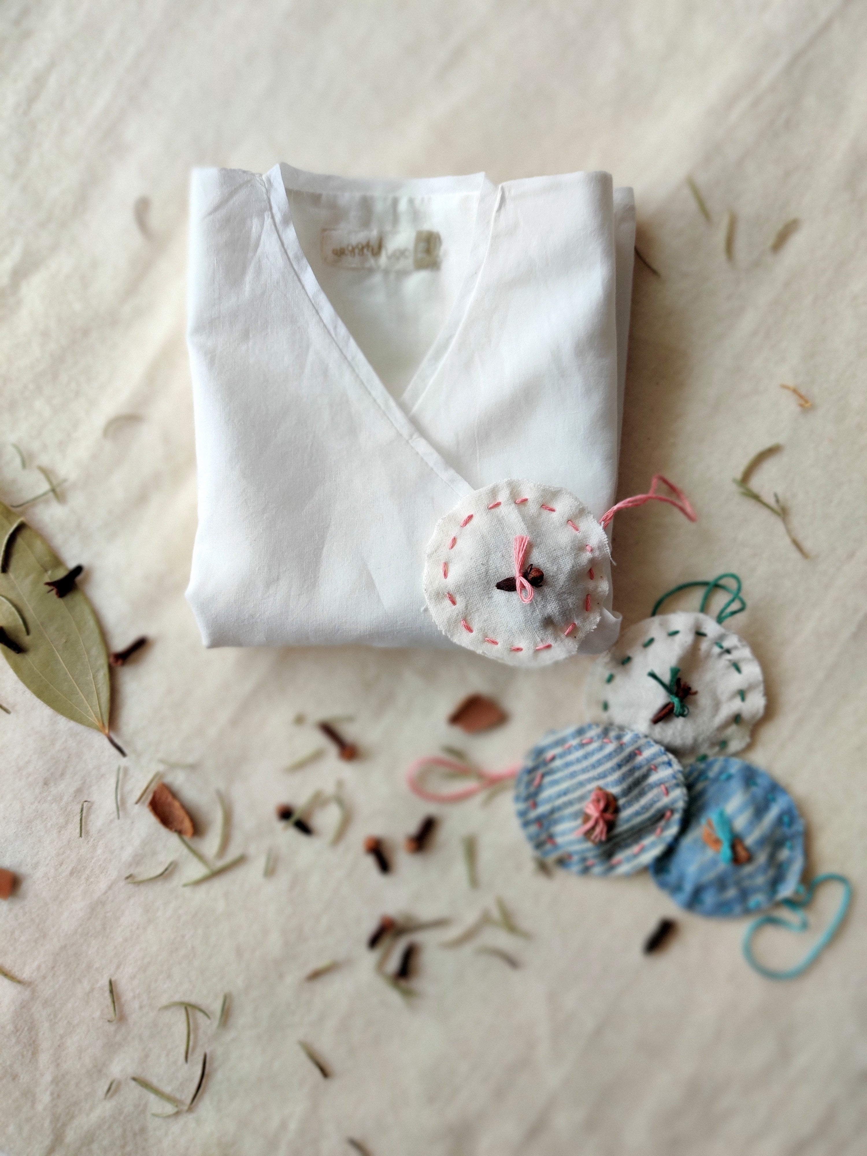 Artisanal_gifting_3_55526d6c-6466-44d1-aca5-0e230e6af050.jpg
