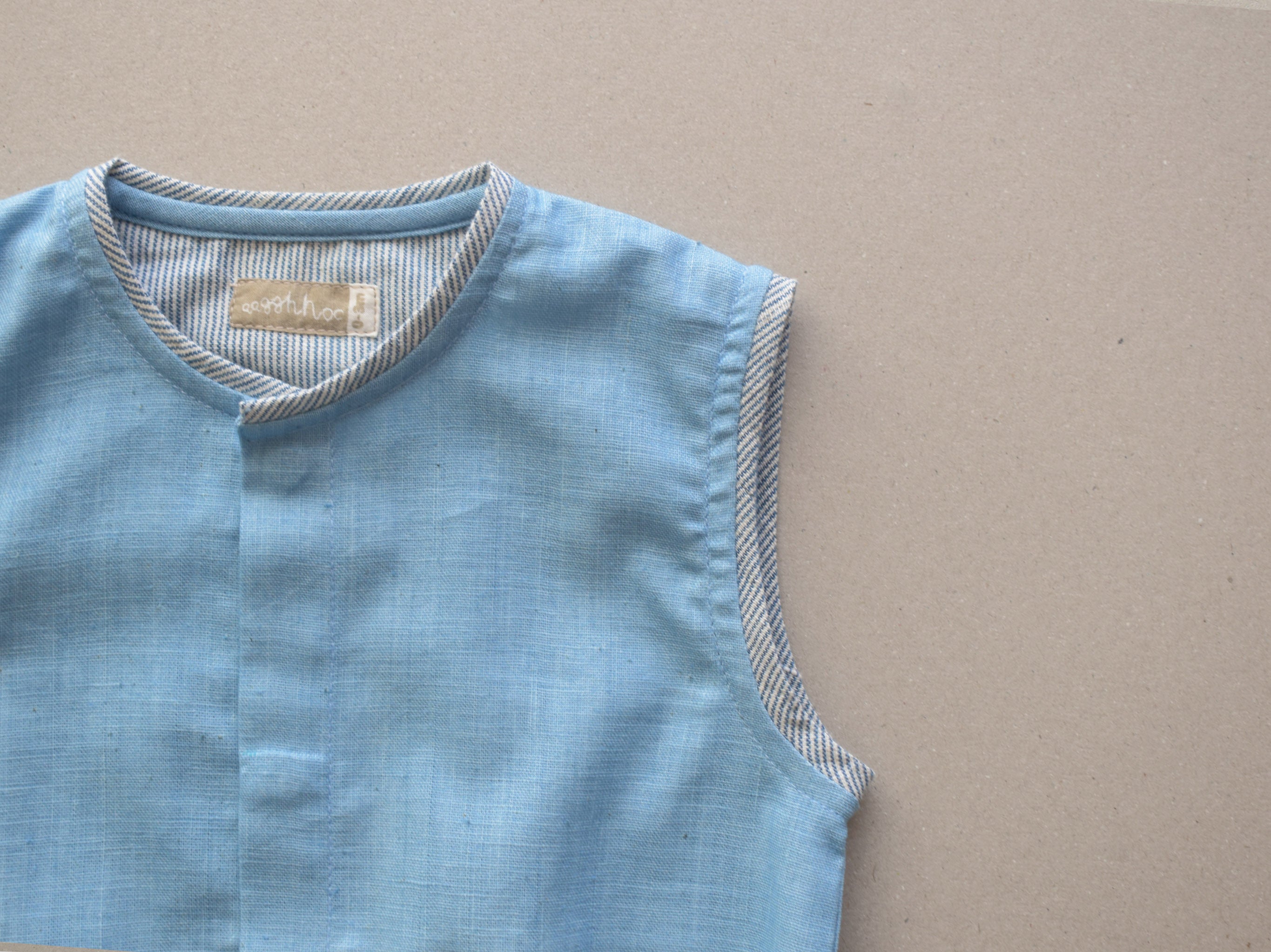Aasmanisleevelessbabyonesie3.jpg