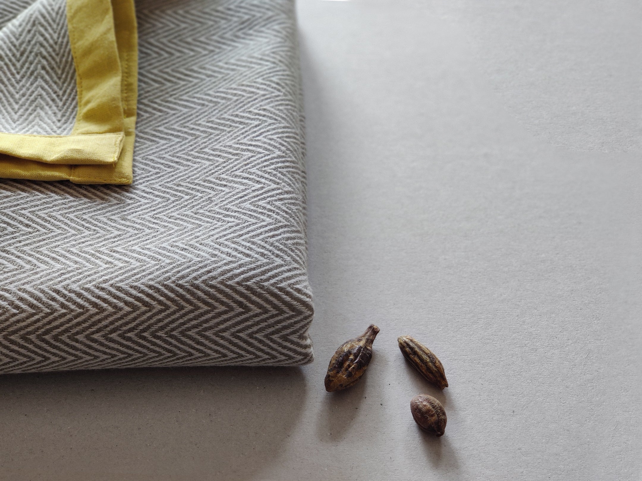 Vintage Sheep Wool Baby Blanket - Grey & Off White