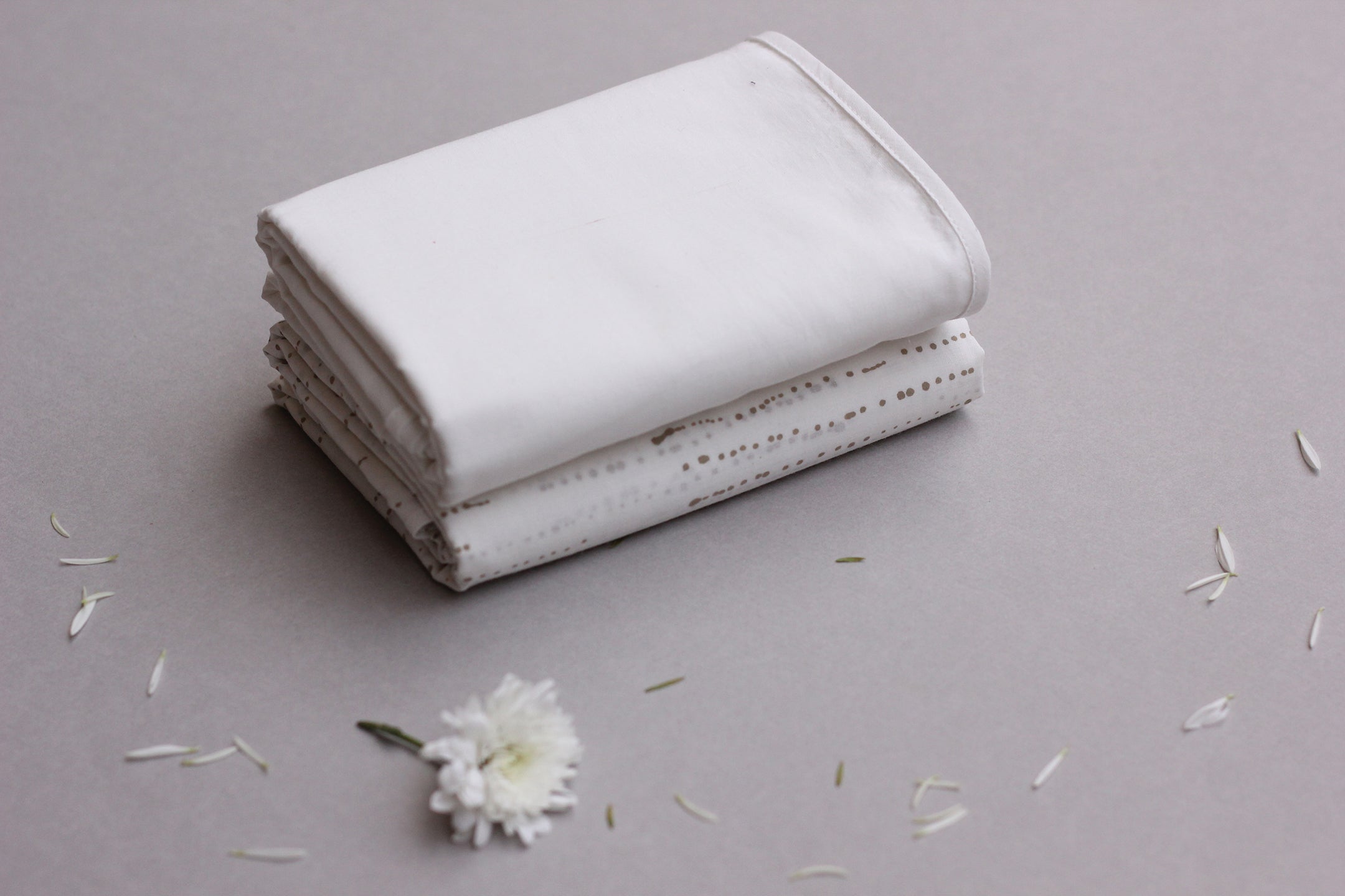 Humming Dots Swaddles (Set of 2)